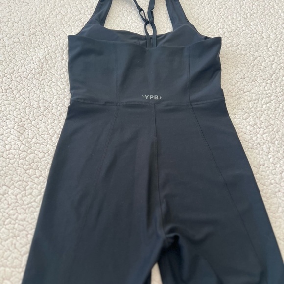 Abercrombie & Fitch Black Jumpsuit Sleek Minimalist Design - Picture 4 of 12